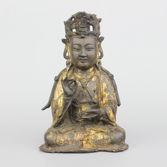 Figure chinoise de Guanyin en bronze doré, dynastie Ming