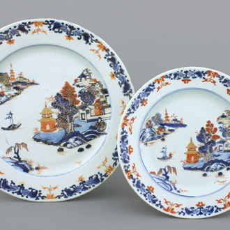 Deux plats Imari à décor de paysages, Chine, 18e