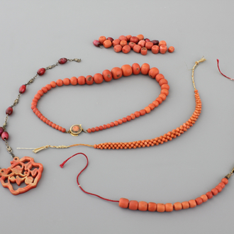 Collection de bijoux en corail rouge, Chine, 19e