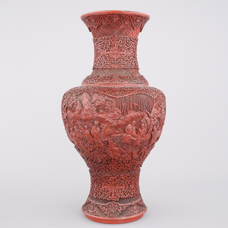 Grand vase yenyen chinois sculpté, avec laque vermillon, 18e-19e