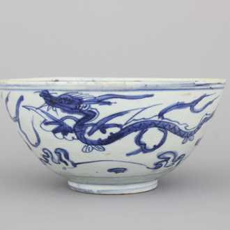 A Chinese porcelain blue and white dragon bowl, Ming dynasty