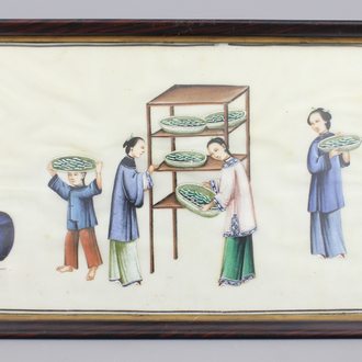 Lot de 8 peintures chinoises sur papier de riz à décor de la production de soie, Canton, env. 1800