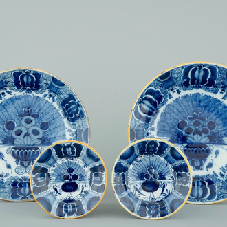 Deux paires de plats aux qeues de paons, 18ème siècle
