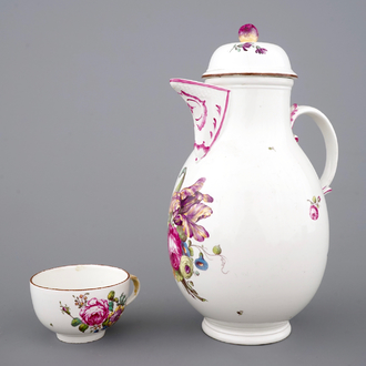 A Höchst porcelain coffee pot and cup with floral decoration, 18th C.
