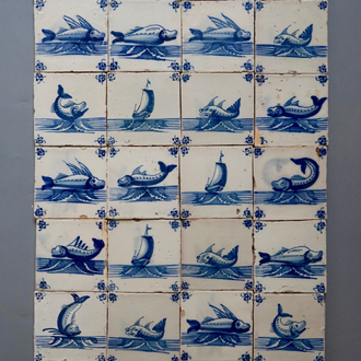 Un ensemble de 28 carreaux de Delft en bleu et blanc au scènes maritimes, atelier de Pulinckx, Bruges