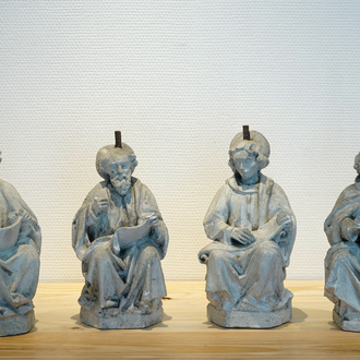 Een set van vier plaasteren gezeten heiligen met boek, 19/20e eeuw, Brugge