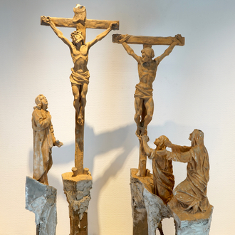 A set of five plaster figures from the retable of Caux, 19/20th C., Bruges