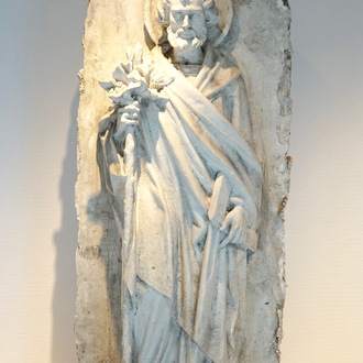 A 147 cm plaster cast relief of Judas Thaddeus, 19/20th C., Bruges