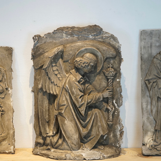 Een set van drie plaasteren religieuze figuren, 19/20e eeuw, Brugge