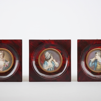 A lot of 3 miniatures painted on ivory in imitation tortoise shell frames, 19th C.