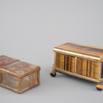 Deux boîtes en laiton et pierres semi-précieuses: oeil de tigre et agata incrusté, 19ème siècle