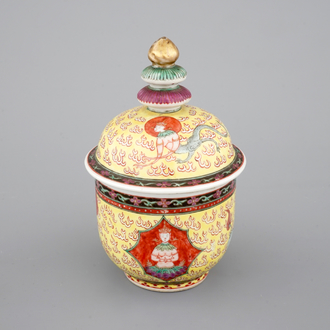 A Chinese Thai market Bencharong style yellow ground bowl and cover, 18/19th C.