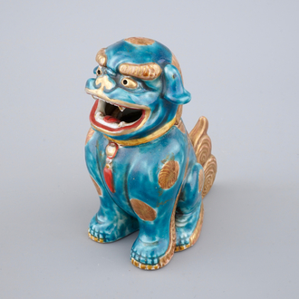 Een Chinese wierookbrander in de vorm van een hond, 18/19e eeuw