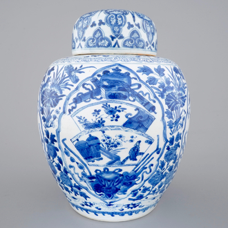 Un pot à gingembre en porcelaine de Chine bleu et blanc, ca. 1700