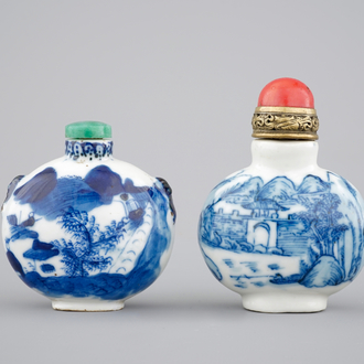 Two blue and white Chinese porcelain snuff bottles, 19/20th C.