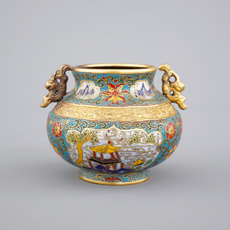A small Chinese cloisonne incense burner, 19/20th C.