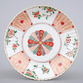 A Chinese famille verte and imari plate, Kangxi, ca. 1700