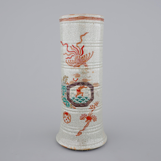 A tall Chinese cylindrical crackled glaze vase, 19th C
