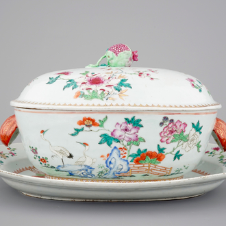 A Chinese famille rose export porcelain tureen on stand, Qianlong, 18th C.