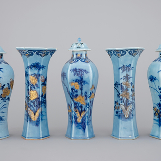 A Chinese porcelain five-piece lavender garniture , Qianlong, 18th C