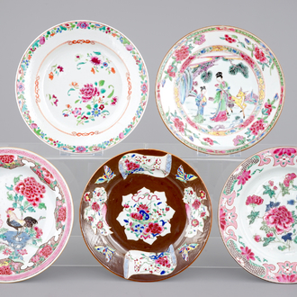 A set of five Chinese famille rose porcelain plates, Yongzheng and Qianlong, 18th C.