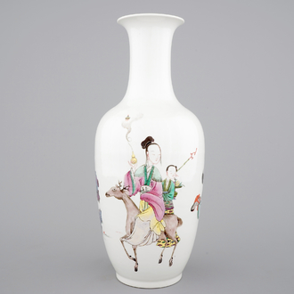 A fine slender Chinese famille rose porcelain vase, 19th C.