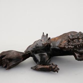 A large Japanese bronze model of a shishi, 18th C.