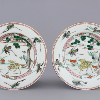 A pair of Chinese famille verte porcelain plates with deers and cranes, Kangxi, ca. 1700