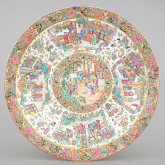 A massive Chinese Canton famille rose charger of 60 cm, 19th C.