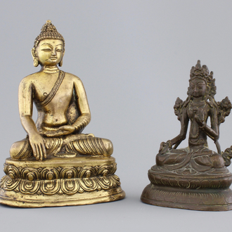A Chinese gilt bronze seated buddha and a bronze Tara, 18/19th C.