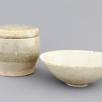 A Chinese Qingbai bowl with fish and a green box and cover, Song, 10-13th C.