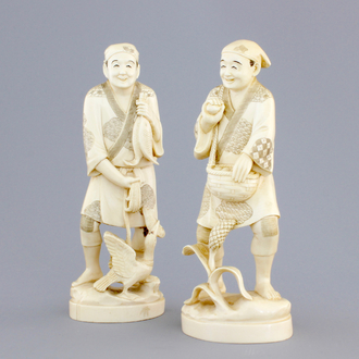 A pair of Japanese carved ivory fishermen, Meiji, 19th C.