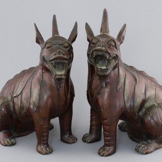 A tall pair of Chinese bronze “Luduan” figures, 18/19th C.