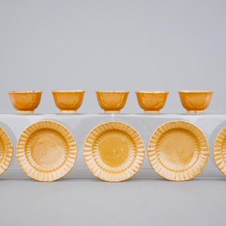 5 Chinese brown-glazed cafe au lait type cups and saucers, 18/19th C.