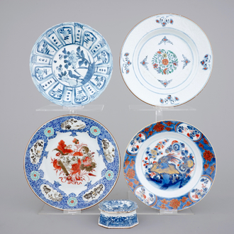 Four Chinese doucai, kraak, Yongzheng and Imari plates and a blue & white salt, 18th C.
