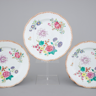 Three Chinese famille rose export porcelain dishes, Qianlong, 18th C.