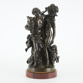 D'après Claude Michel Clodion (1738-1814), Groupe en bronze de deux bacchantes et un enfant, fin 19ème