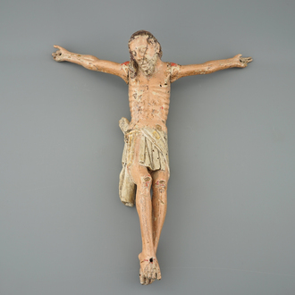 Un Christ en bois polychrome indo-portugais, 18ème