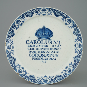 Een Delfts gelegenheidsbord voor de kroning van Carolus VI, ca. 1722