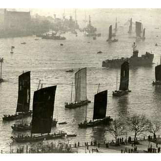 Henri-Cartier Bresson (1908-2004): "Un navire américain dans le port de Shanghaï", photographie noir et blanc, vers 1949