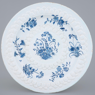 A large French faience floral chinoiserie dish, prob. Marseille, 17th C.