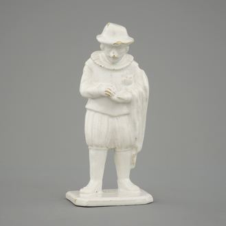 Une figure en blanc de Delft de la Commedia Dell' Arte, Pantalone, 18ème