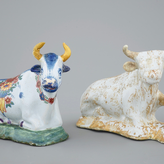 Two Dutch Delftware models of cows, 18/19th C.