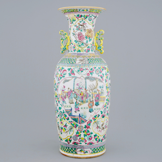 A tall Chinese famille rose vase, 19th C.