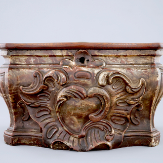 A French marble storage box with wooden cover, 17/18th C.