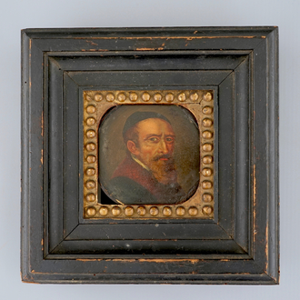 Een portret van een koopman, olie op een houten deksel, 17e eeuw