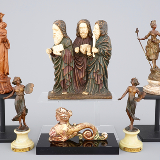 A lot of various sculptures, incl. wood and ivory, 17/20th C.