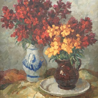 Guillaume Michiels (1909-1997), een stilleven met bloemenruikers, olie op doek