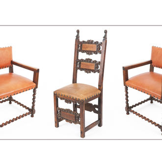Une chaise italienne en bois sculpté, 17ème, et deux fauteuils tardives