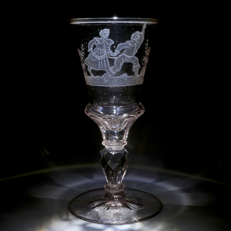 Een gegraveerd glas met voorstelling van een verliefd koppel, 18e eeuw